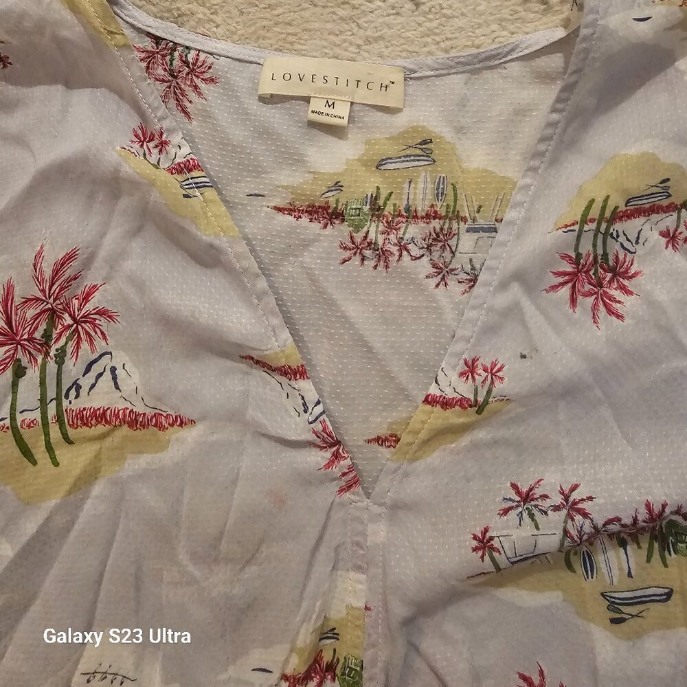 blouse - Picture 2 of 3